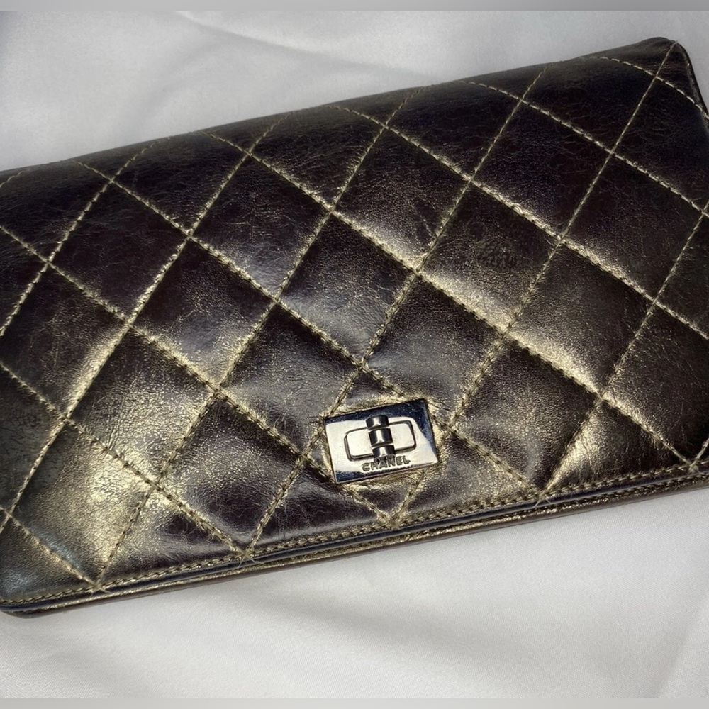 Chanel Reissued Metallic Aged Calfskin Quilted Bi-Fold Wallet